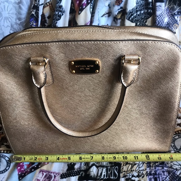 Michael kors purse - Picture 1 of 5